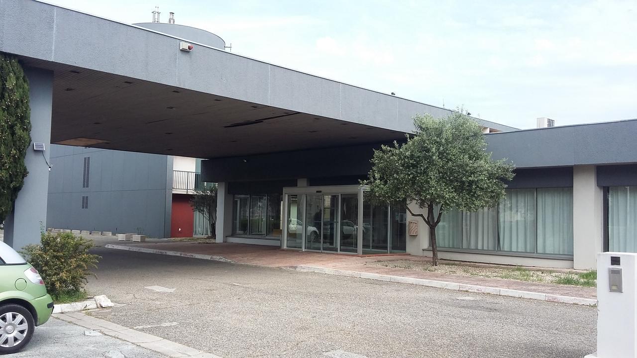 Yes Hotel Avignon Buitenkant foto